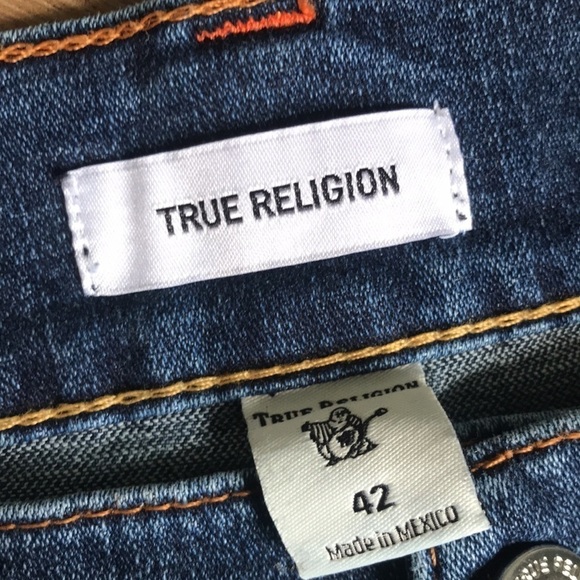 True Religion Mens size 42 Geno Cut Off blue Jean shorts made USA - Picture 3 of 6
